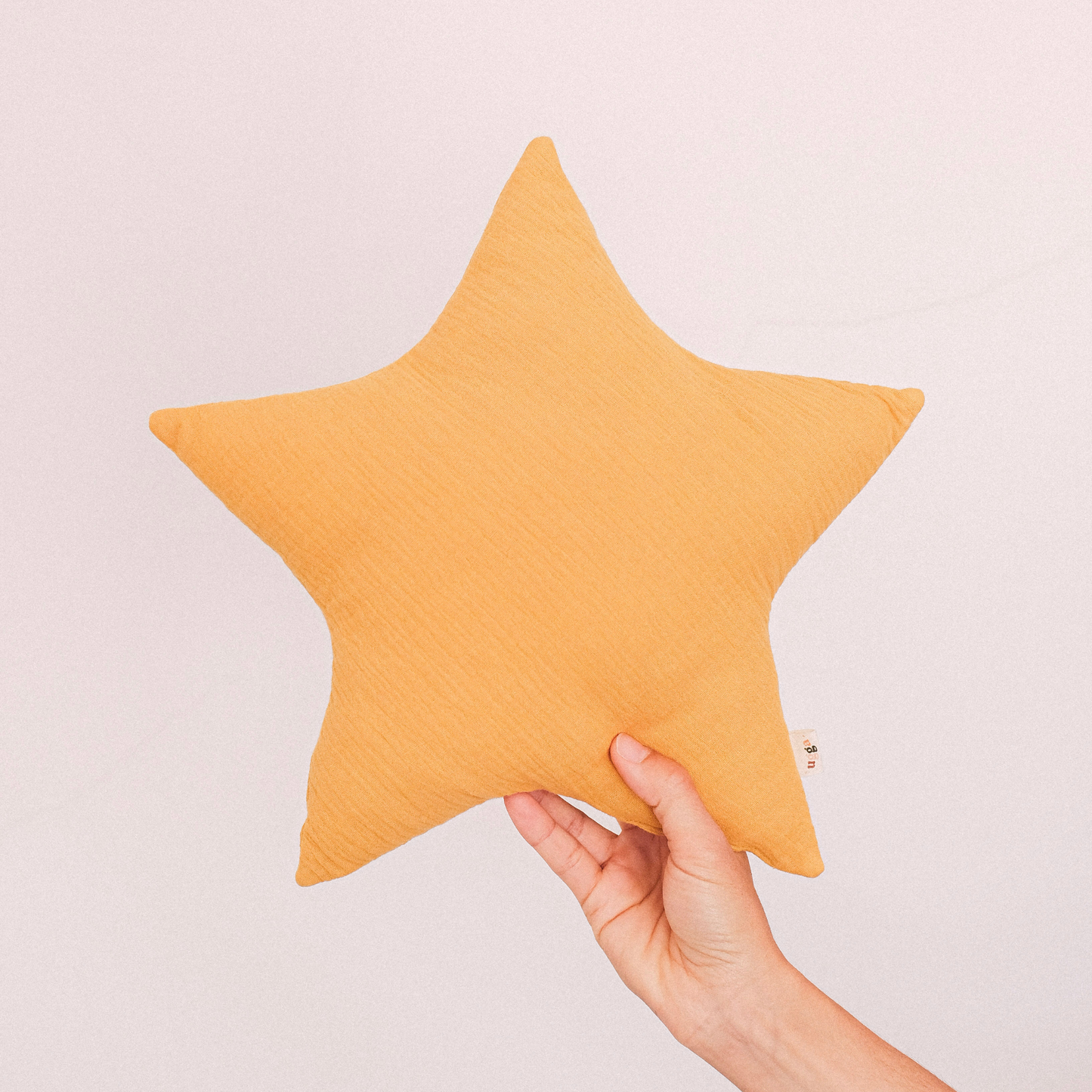 DIY Sewing Pattern and Tutorial - Pillow shaped star - Easy sewing project
